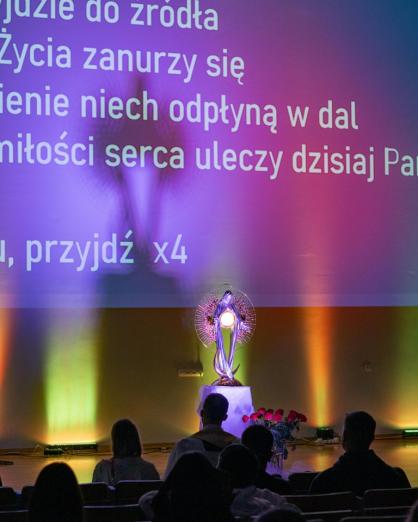 Młodzi chcą brać odpowiedzialność za Kościół /AUDIO/2